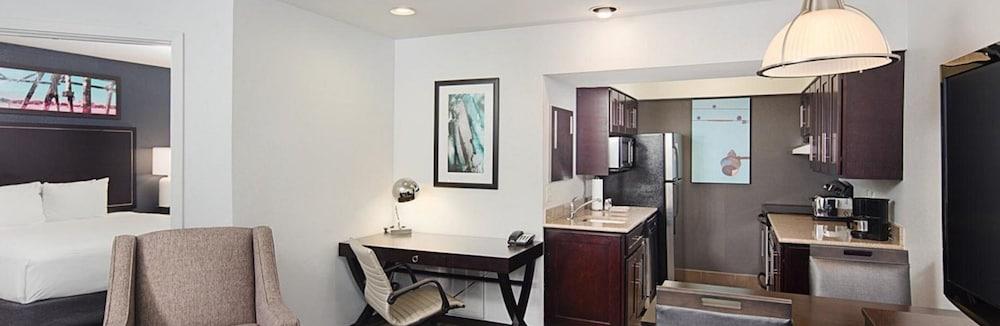 Hotel Hyatt House Dallas Colinas 3*