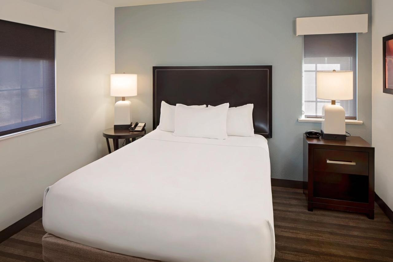 Hyatt House Dallas Colinas Hotel