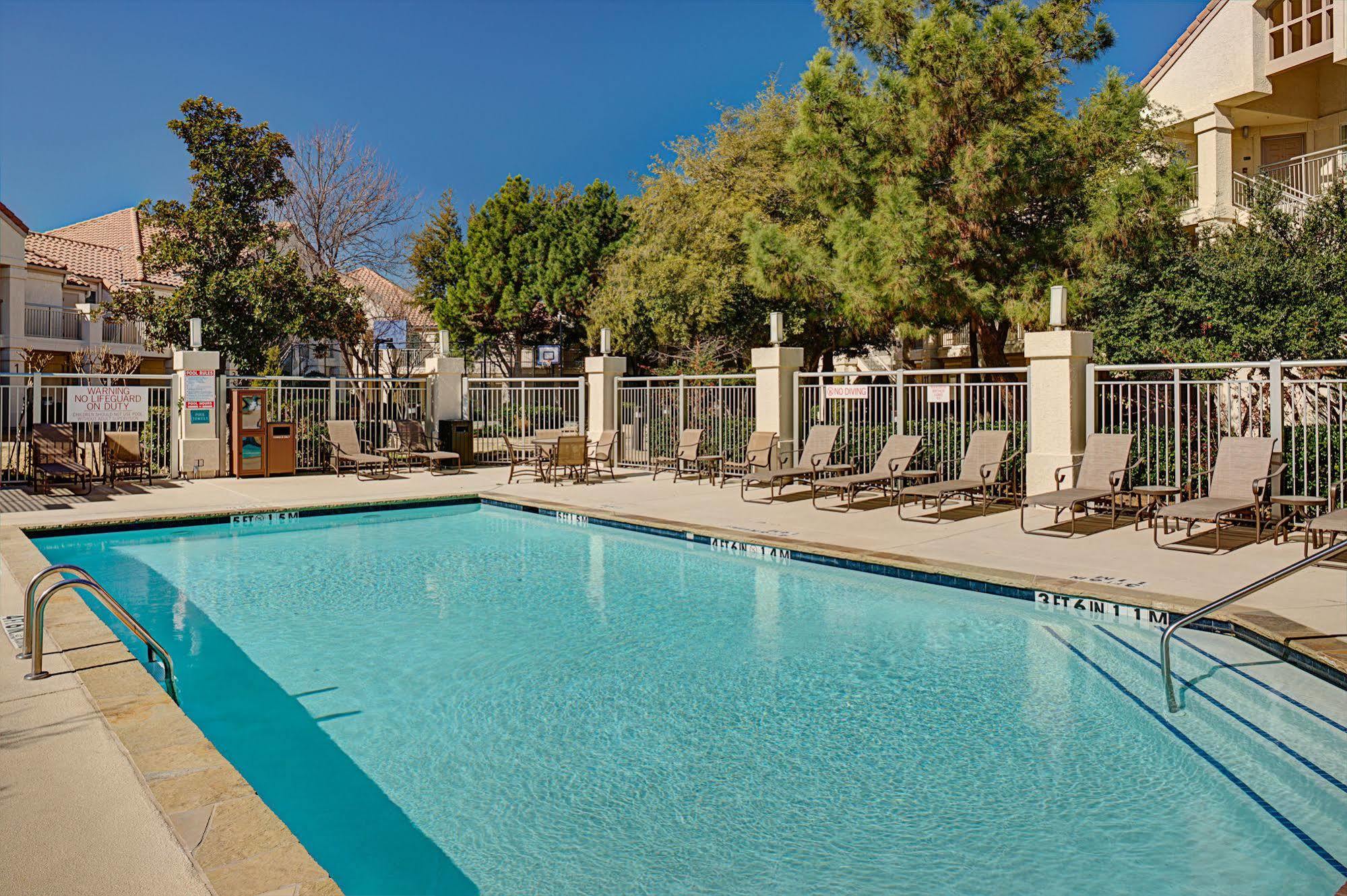 Hotel Hyatt House Dallas Colinas 3*